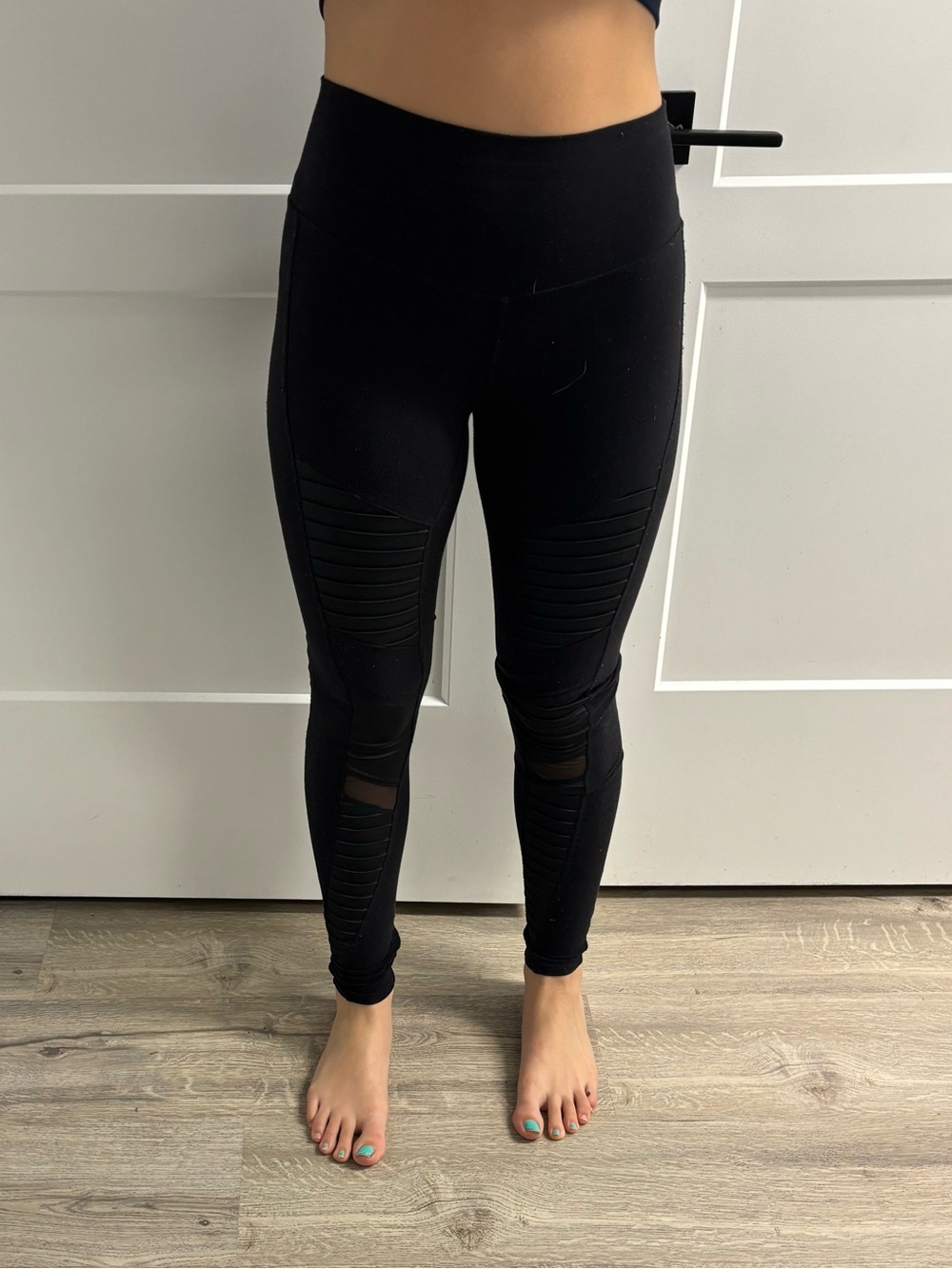 ALO Yoga Black High-Waist Leggings with Mesh & Ribbed Panels